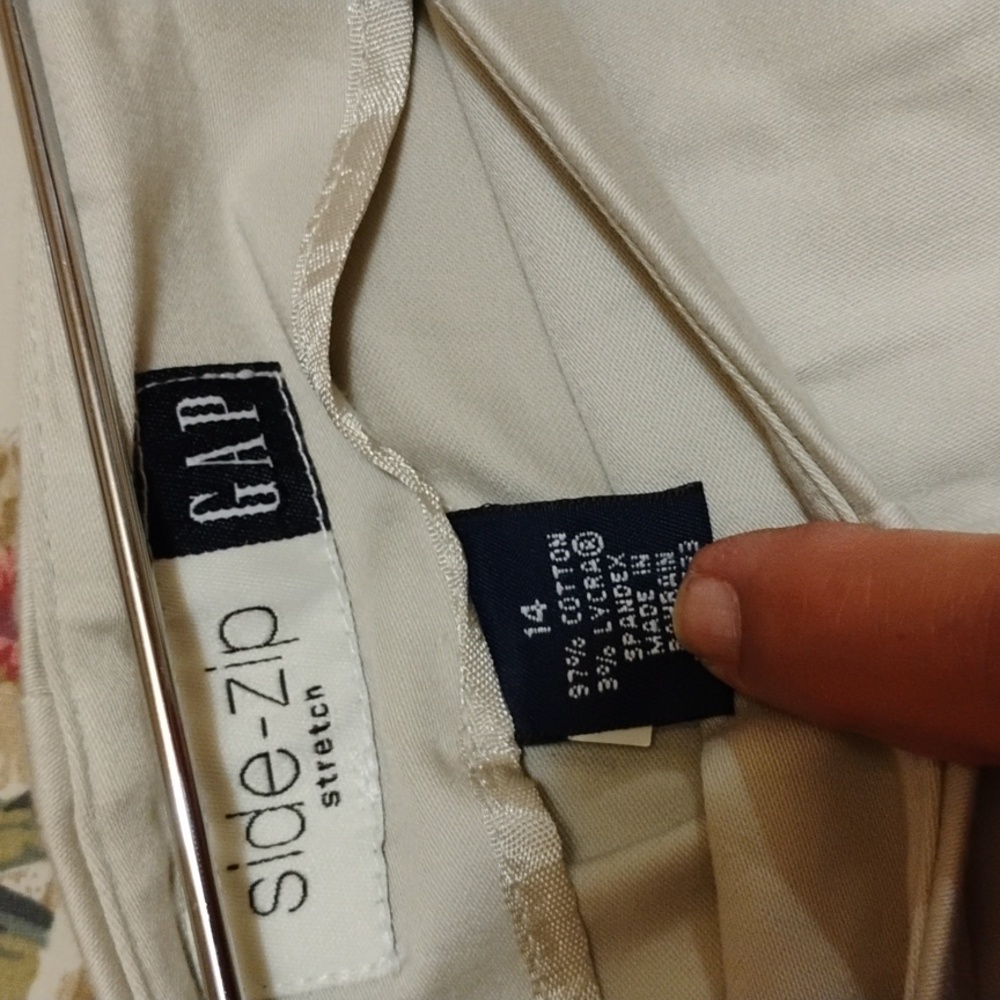 GAP Women's Capri Size 14 - Picture 4 of 8